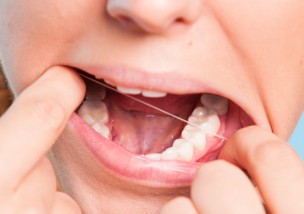 歯茎 口内炎 奥歯 奥歯の奥の歯茎あたりが腫れて少し痛みがあります。